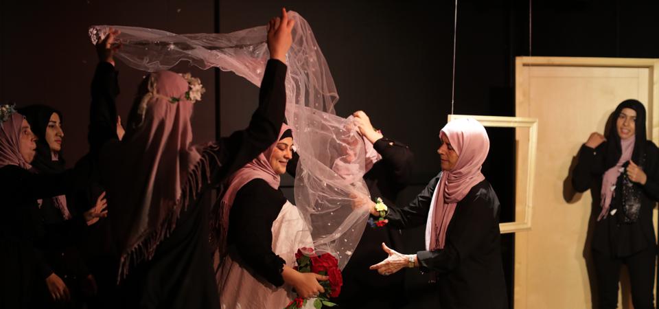 Intisar foundation’s Drama Therapy Heals Arab Women Effected By Wars
