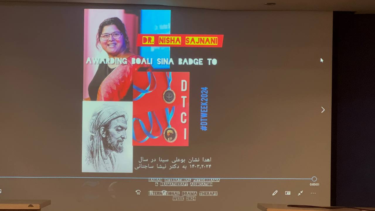 نشان بوعلی سینا به نیشا ساجنانی اهدا شد نشان بوعلی سینا به نیشا ساجنانی اهدا شد