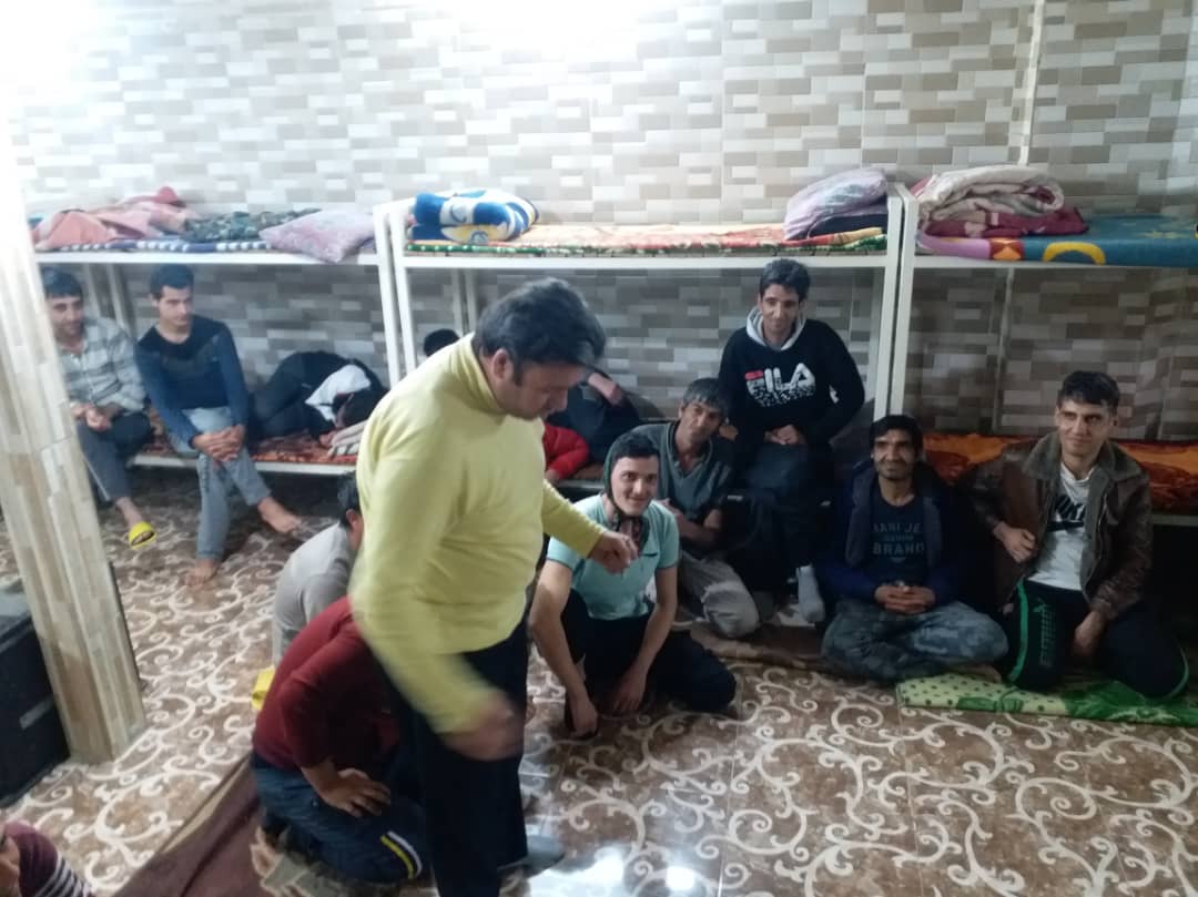 دراماتراپی و یوگای خنده در ساوه برگزار شد  