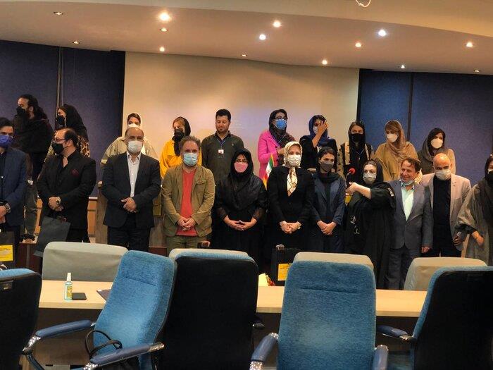 پروفسور حسن عشایری عنوان کرد: «من» را فراموش؛ ولی خود را گم نکنیم