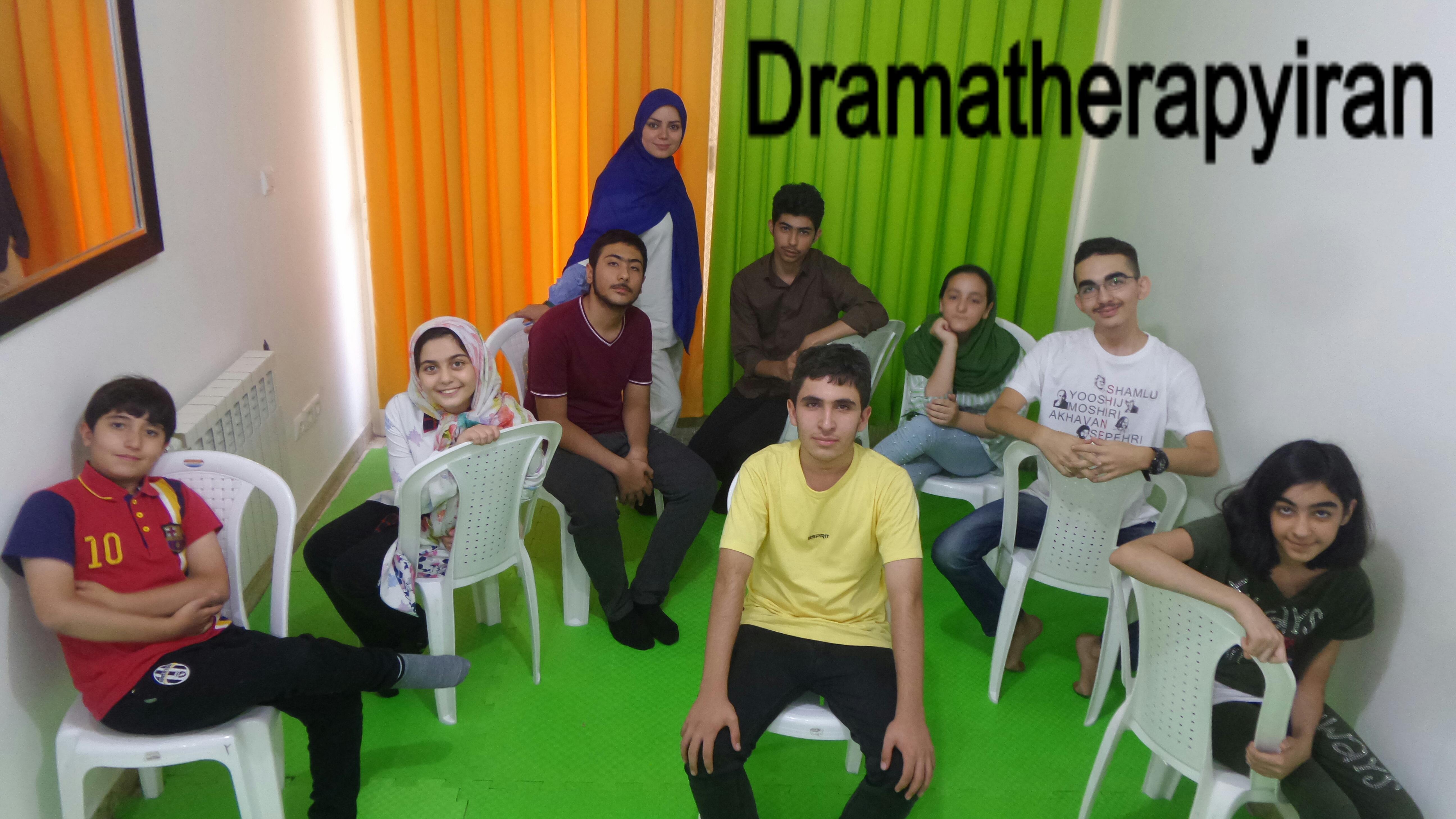 دراماتراپی گروه نوجوان کارگاه دراماتراپی گروه نوجوان